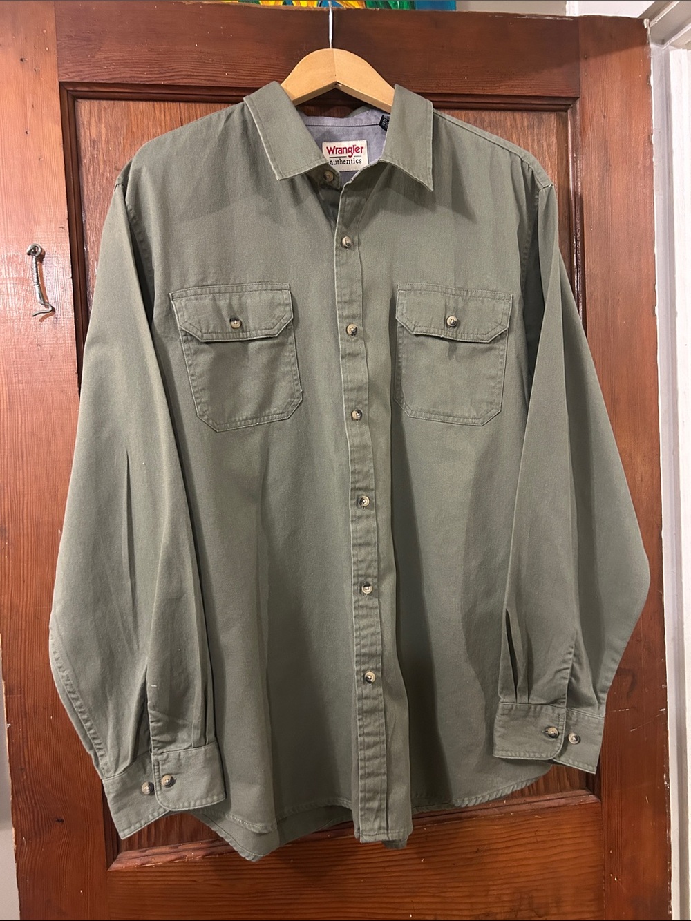 Wrangler: Men's Olive Green, Cotton , Long Sleeved Button-Down Shirt Size XL